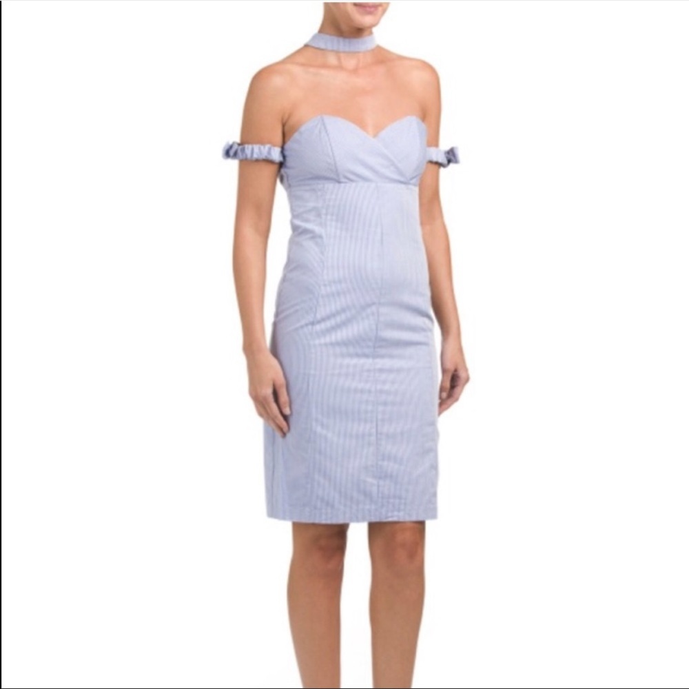 Endless Rose off shoulder dress